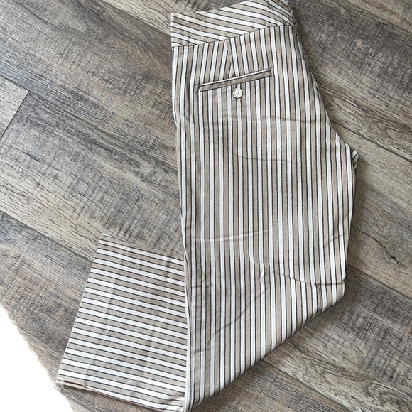 GAP Pants & Jumpsuits Gap Stretch Capri Pants Size 4 Poshmark